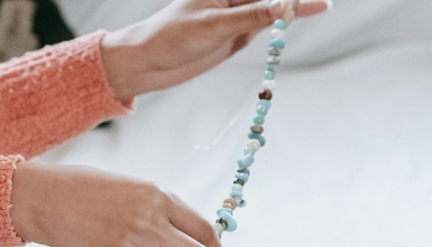 how to make a necklace