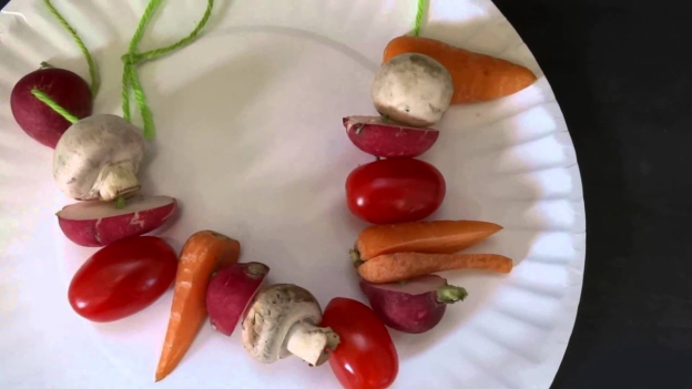 how do you make vegetable necklace