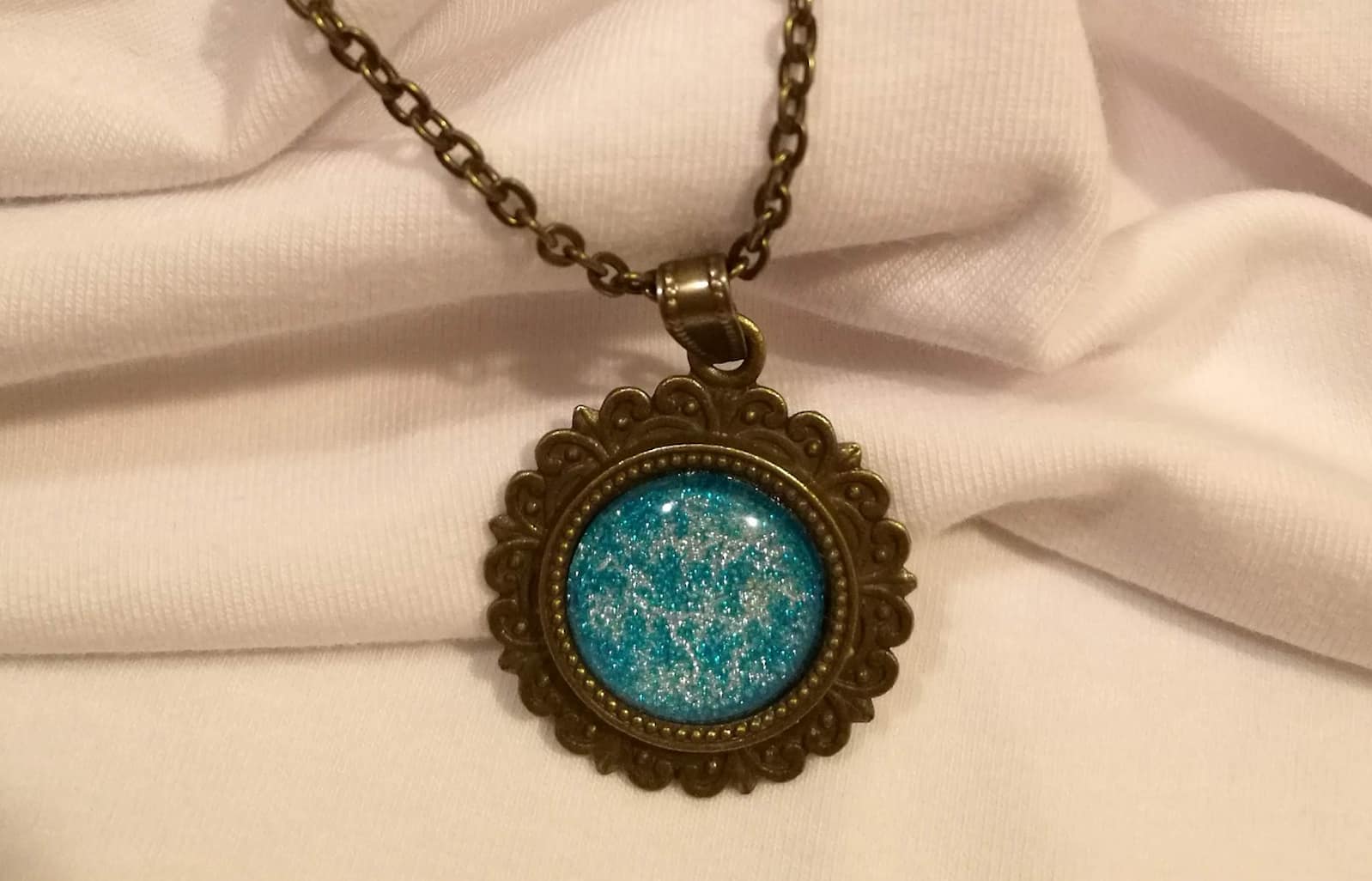 how to clean bronze jewelry