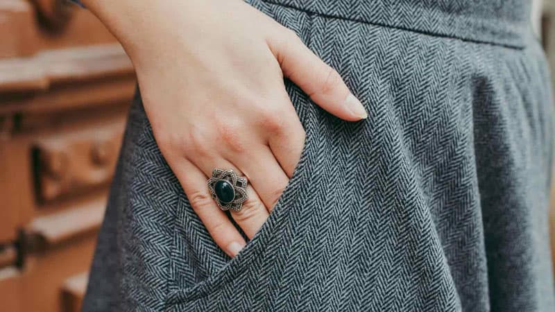 how to clean emerald ring