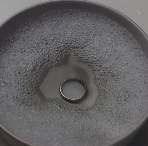 Remojar anillo de tungsteno