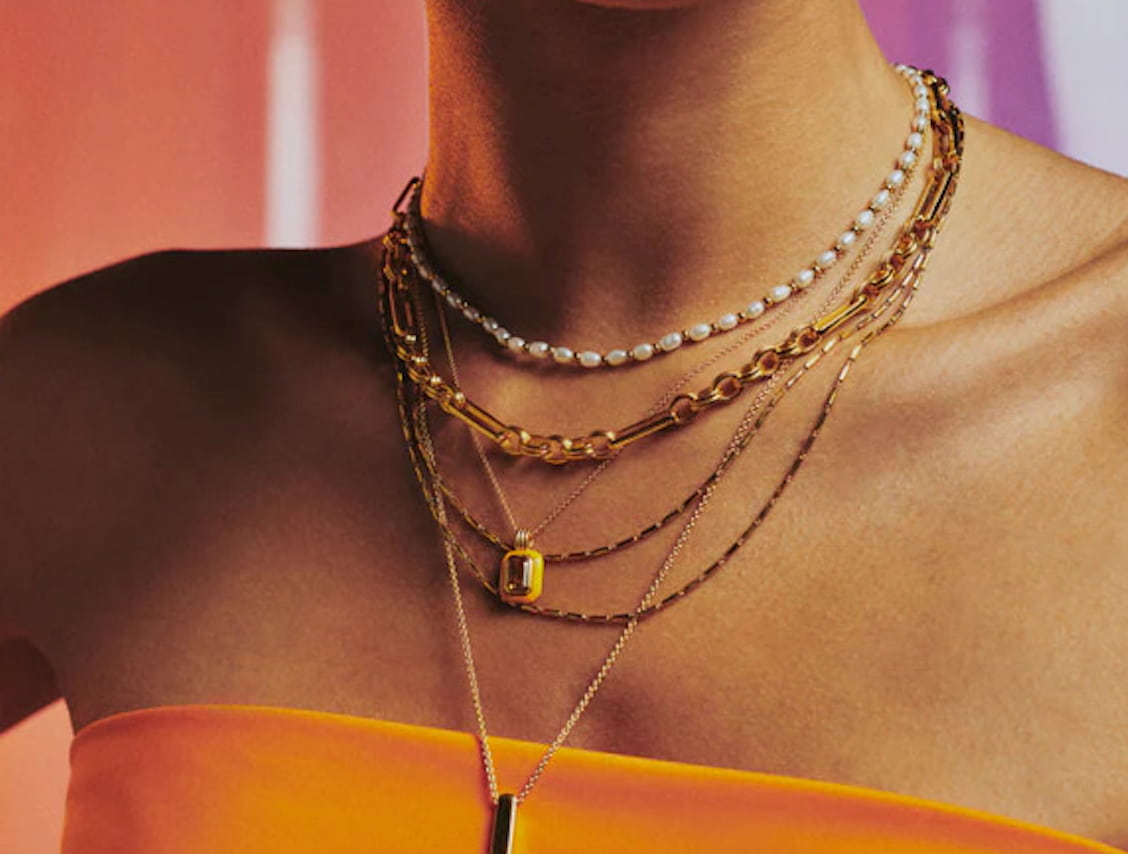 how to layer necklaces