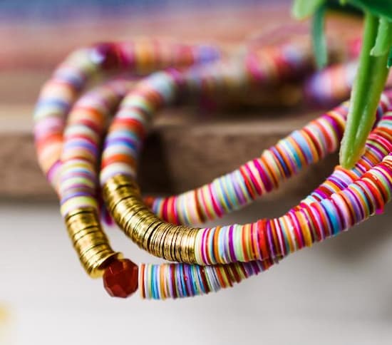 how to make a heishi bead bracelet