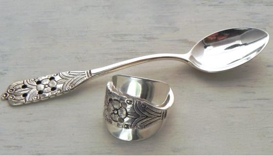 Wie man einen Löffelring herstellt