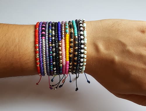 how to make adjustable bead bracelet