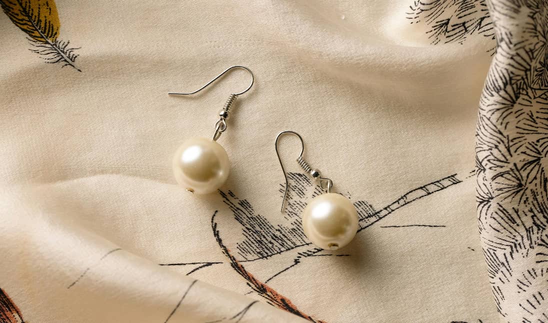 how to make pearl earrings