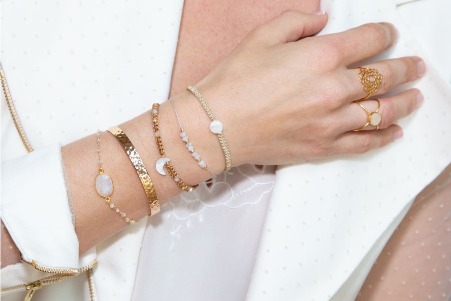 how to stack bracelets