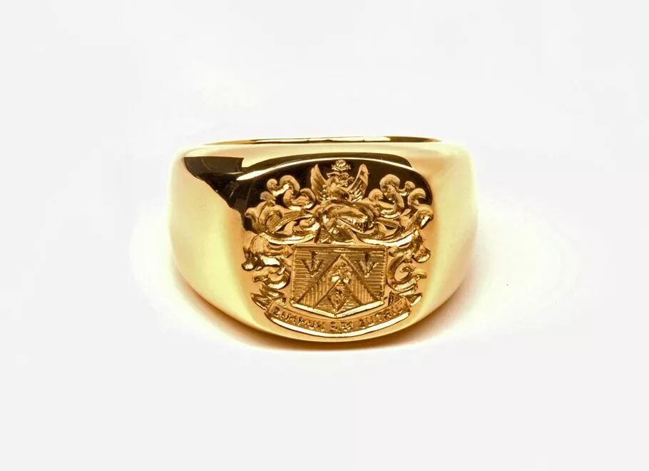 Anillo de sello con forma cojín